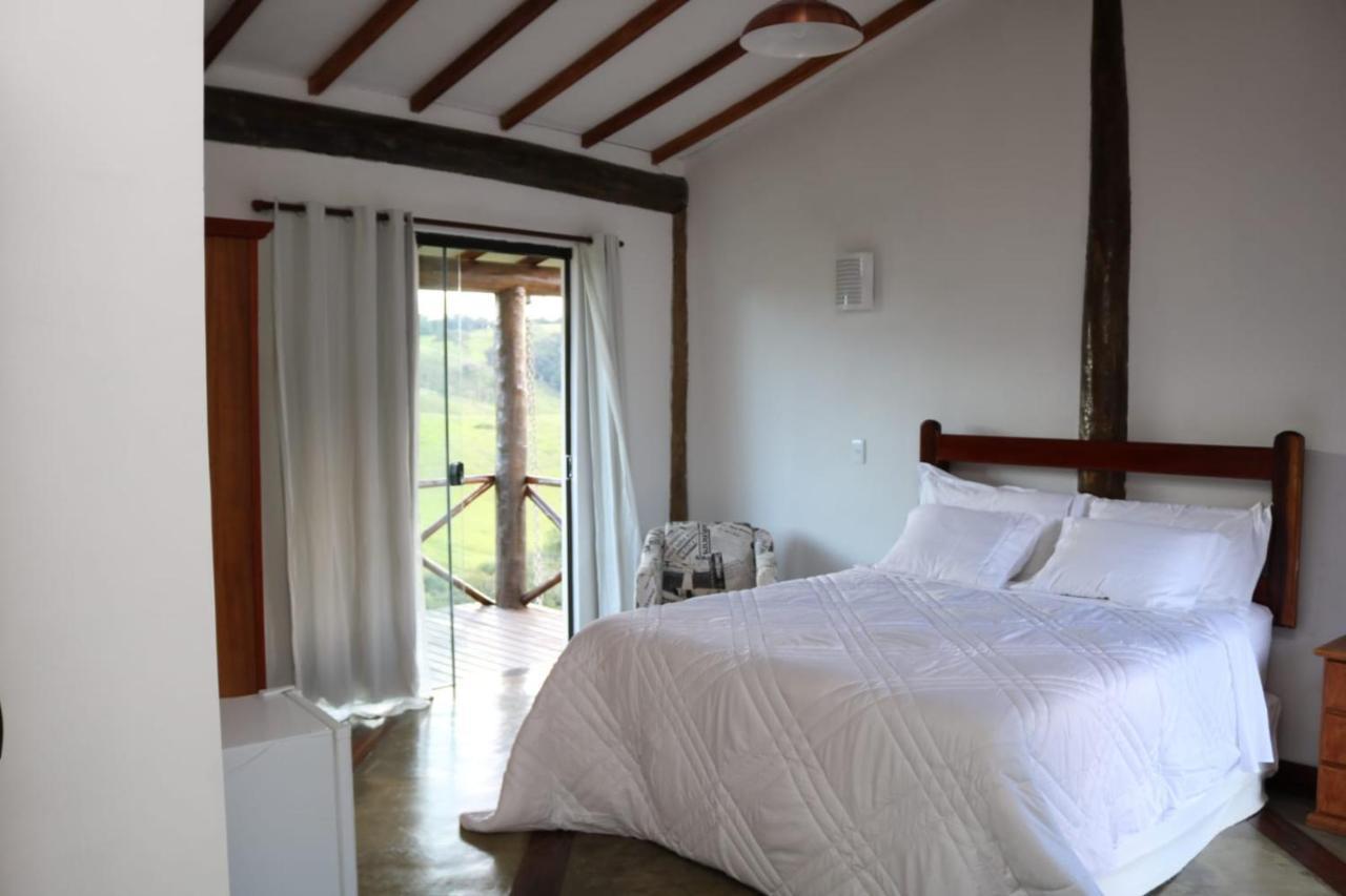 Bed and Breakfast Estalagem Sensacoes à Cunha Extérieur photo